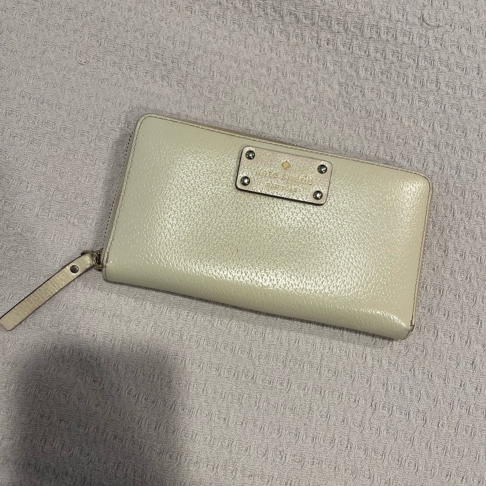 Kate Spade Cream Wallet